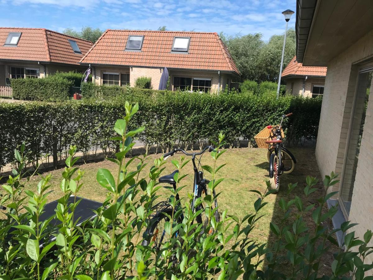 Vakantiehuisje De Panne Vlak Aan Plopsaland En De Zee Bagian luar foto